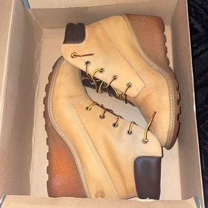 Size 8 womens timberland wedges
